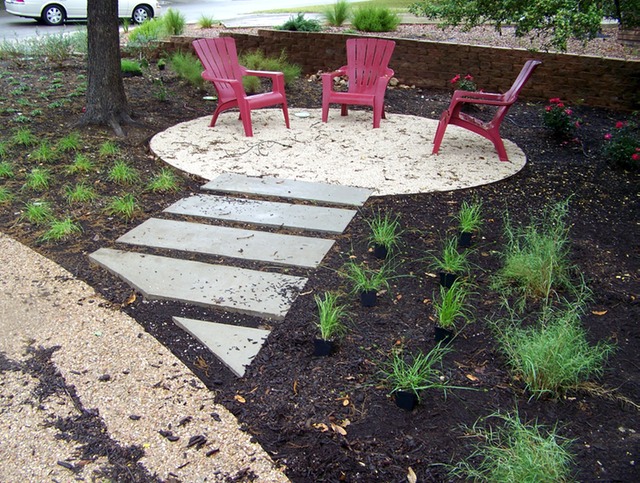 Gee circle patio
